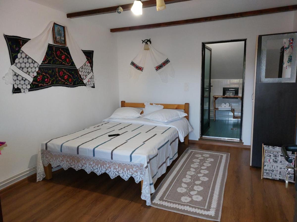 Pensiune Agroturistica "Casa Teodora" Budesti  Екстер'єр фото